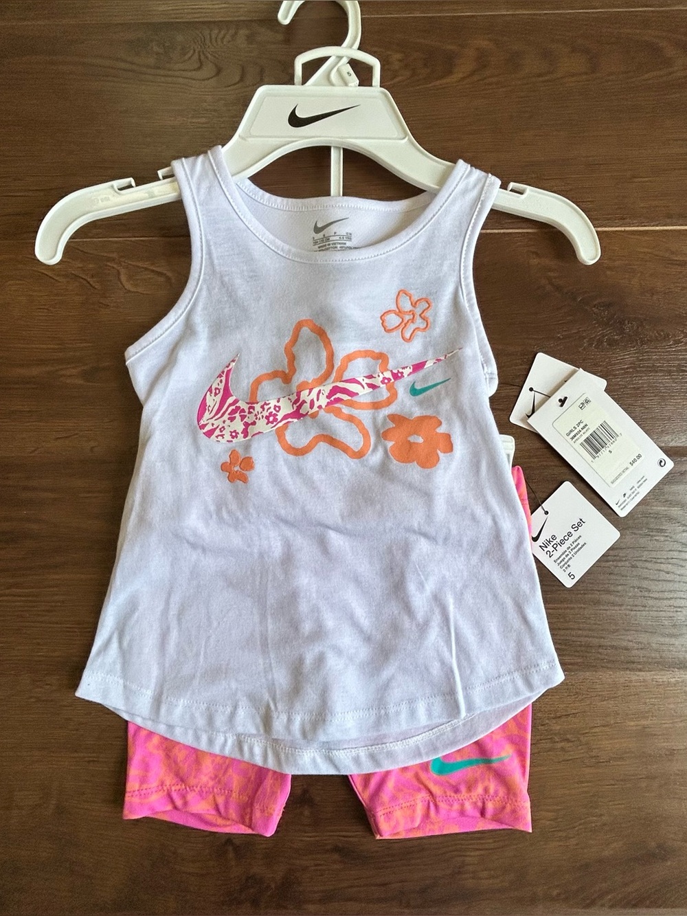 Nike Dri-Fit Girls Two Piece Set Size 5 Tank Top & Shorts